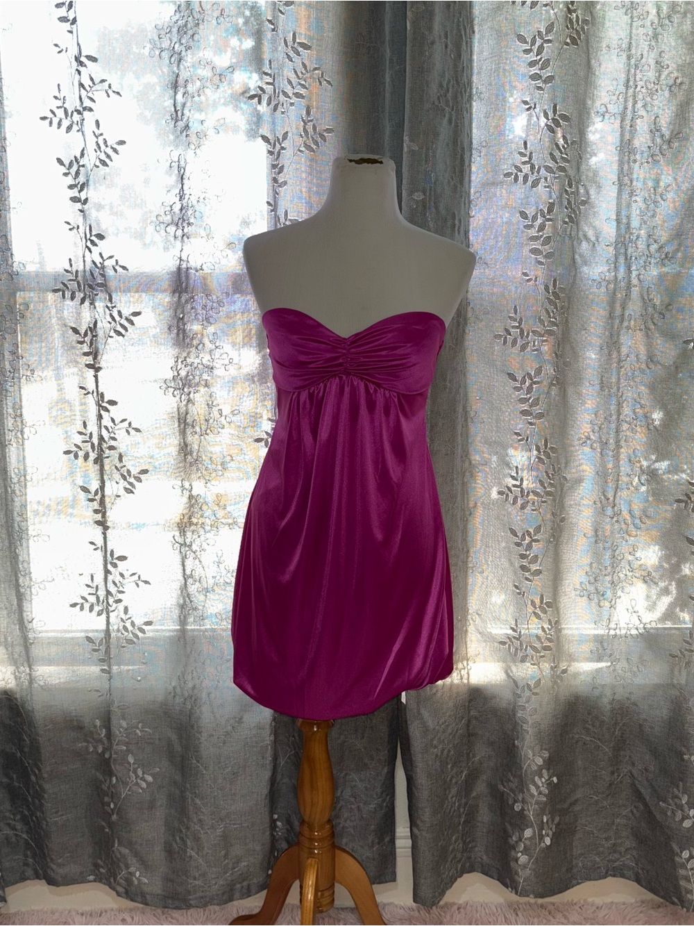 Strapless Fuchsia Satin Mini Dress with Sweetheart Bodice